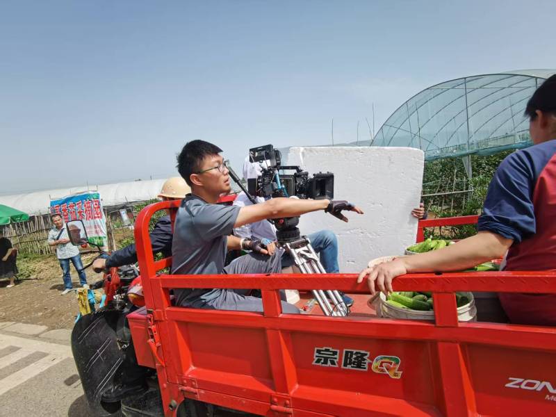 电商爆款背后的推手：正蓝旗产品视频拍摄公司精准捕捉卖点痛点